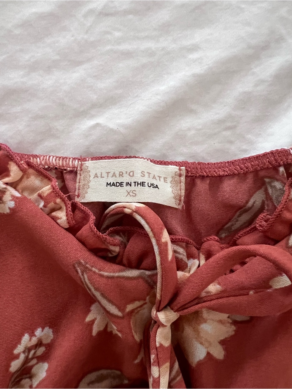 Altar’d State Floral Tie Crop Top in Rust - Picture 4 of 4